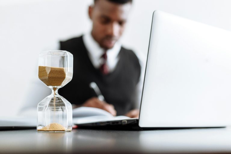 Zandloper voor blog uitdienst tijdens Wtp-transitie
